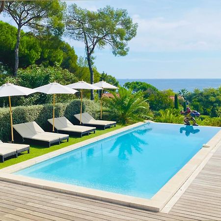 Villa Mediterranea Les Issambres Exterior photo