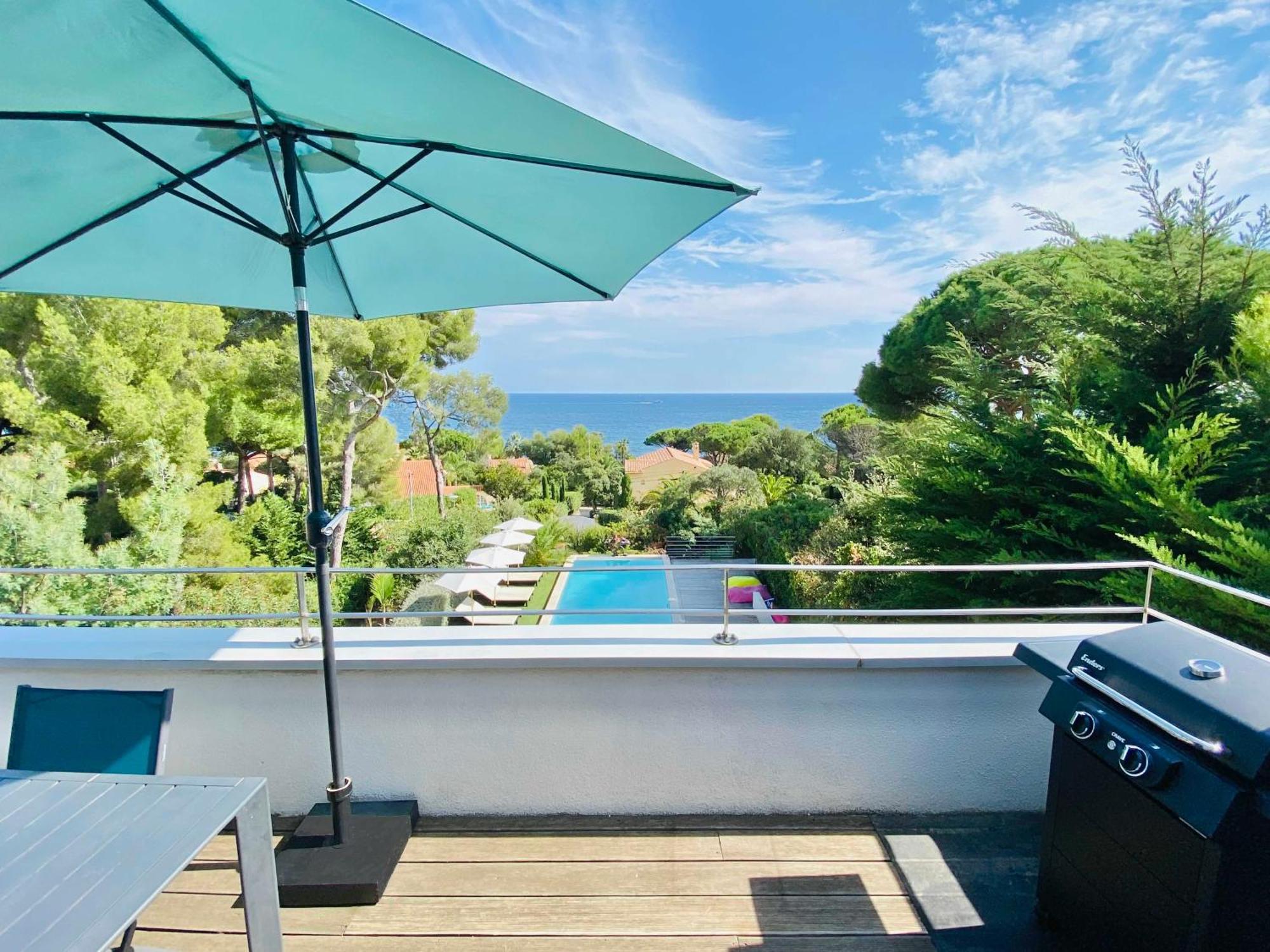 Villa Mediterranea Les Issambres Exterior photo